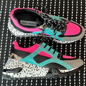 Steve Madden sneakers